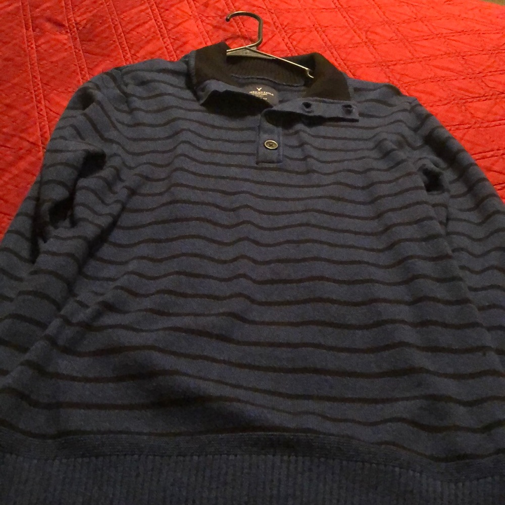 American Eagle Sweater 🚨BOGO🚨